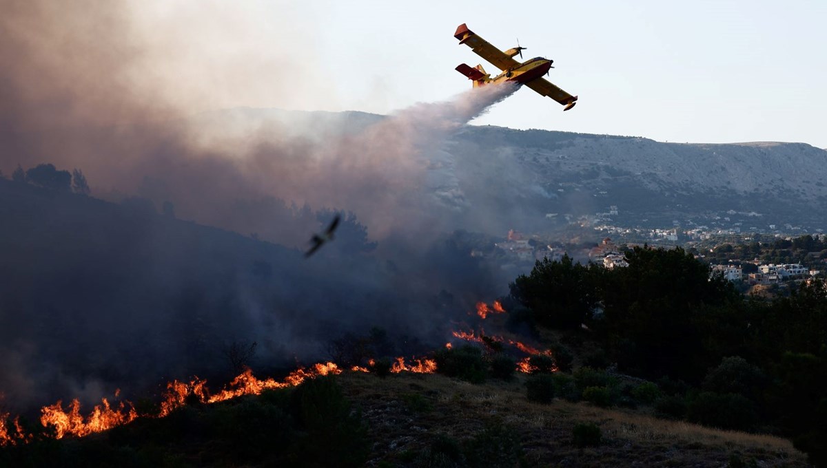 Sakız Adası'ndaki orman yangını kontrol altında