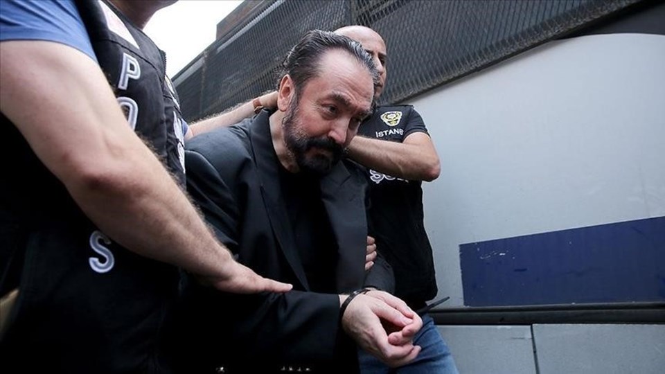 Adnan Oktar'a kara paradan beraat: "Kadınların bana sevgisi çok kıskanıldı" - 1