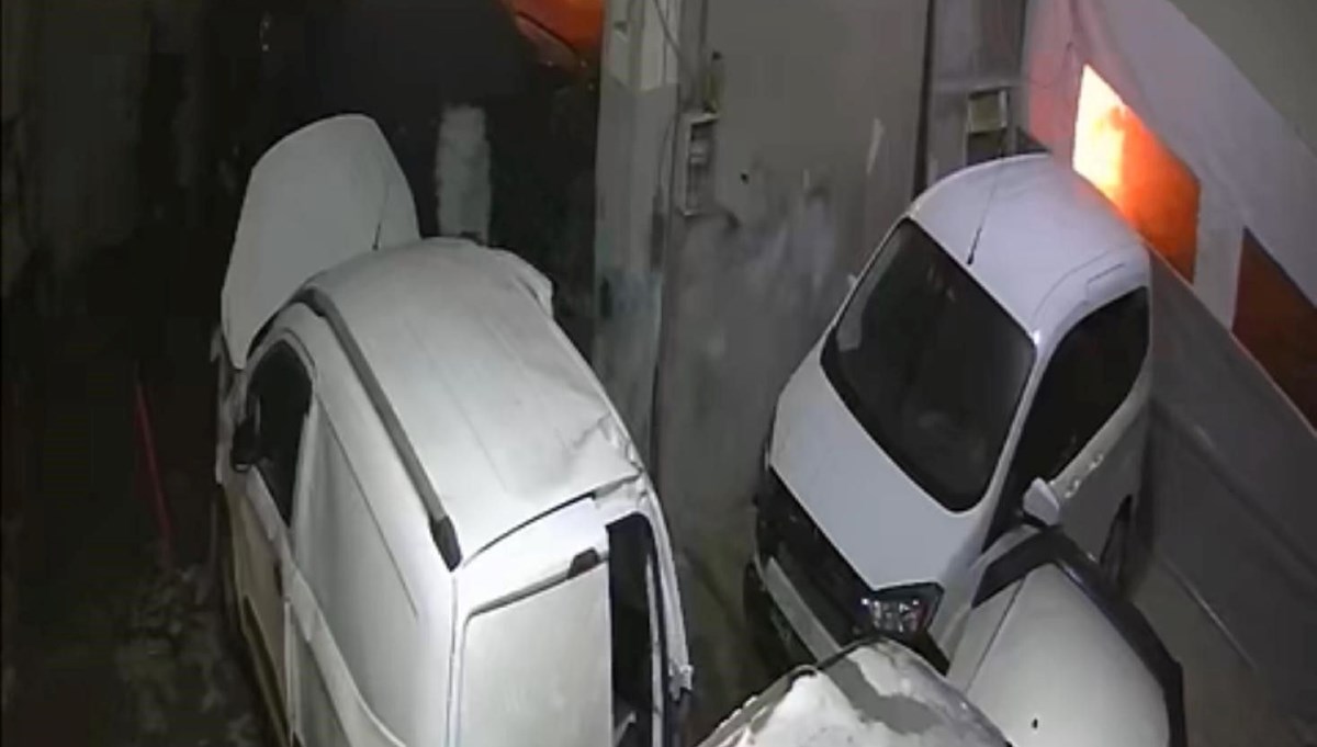 Sobaya dökülen tiner parladı: 1 ölü Sobaya dökülen tiner parladı: 1 ölü