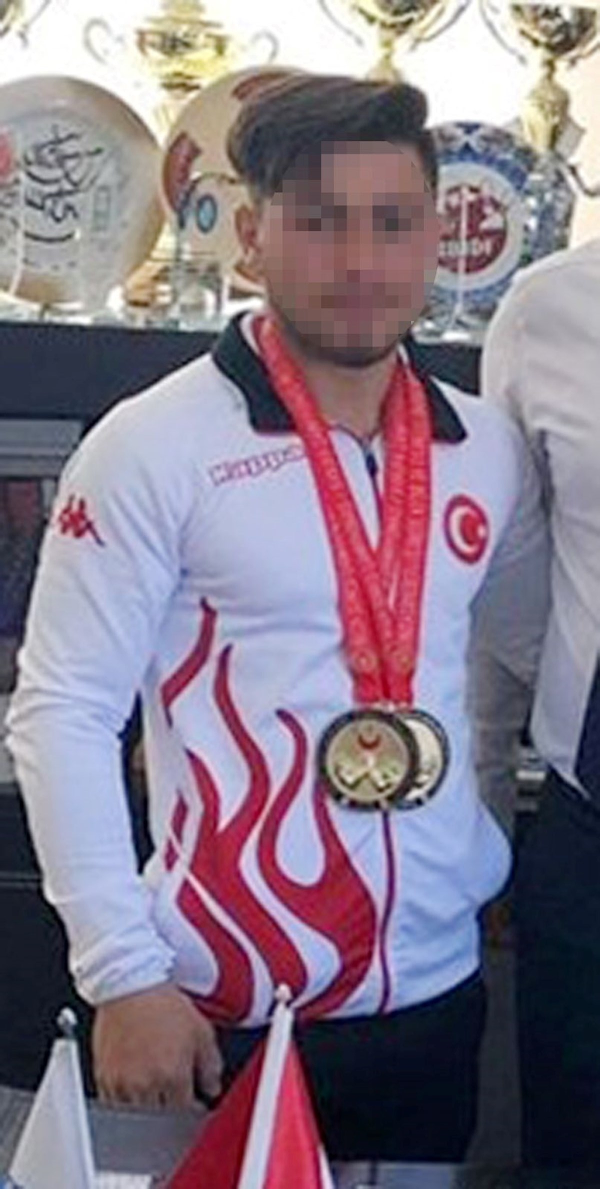 Vg2OgbjT0kuffv1oqpgQfA.jpg