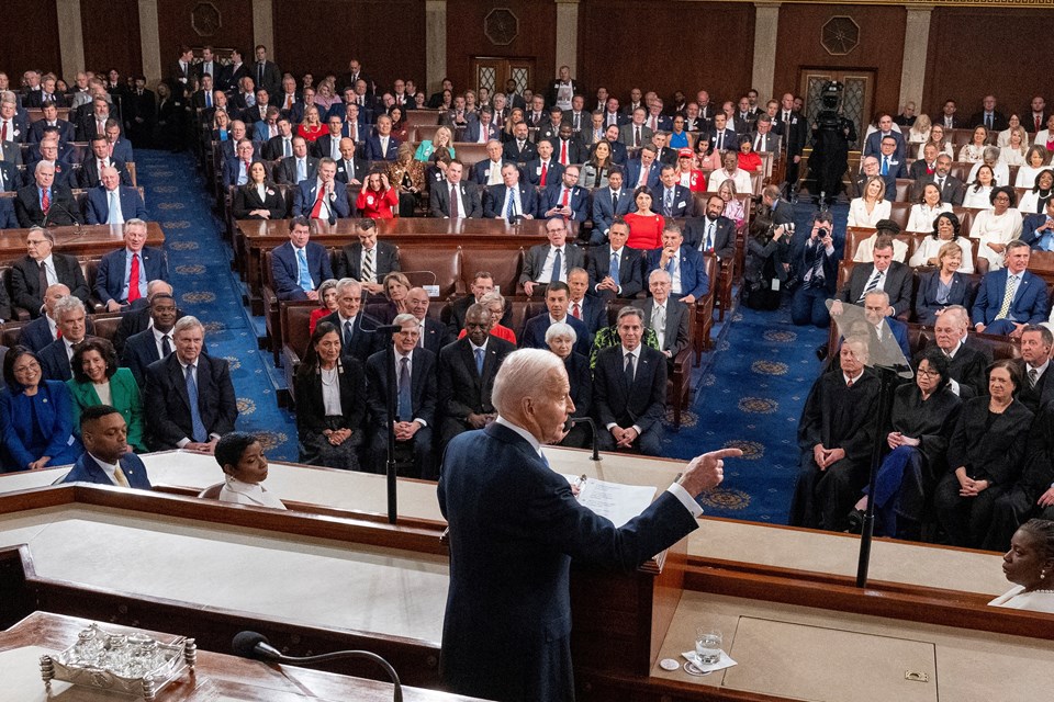 Biden açıkladı: ABD ordusu insani yardım için Gazze'ye geçici liman kuracak - 1