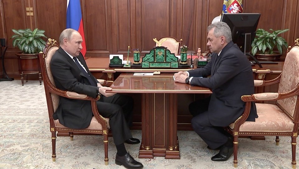Vladimir Putin ve Sergey Şoygu