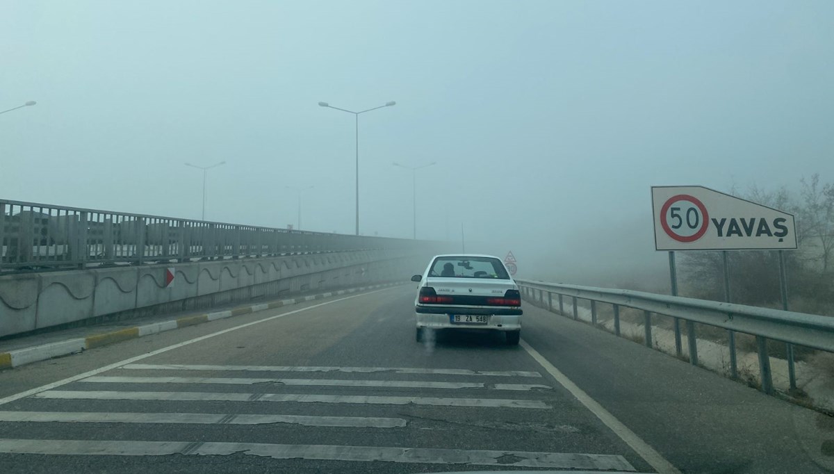 Çorum'da yoğun sis ulaşımı olumsuz etkiledi