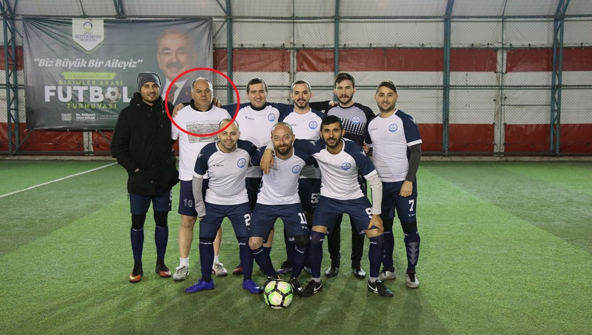 Eski futbolcu halı sahada kalbine yenildi