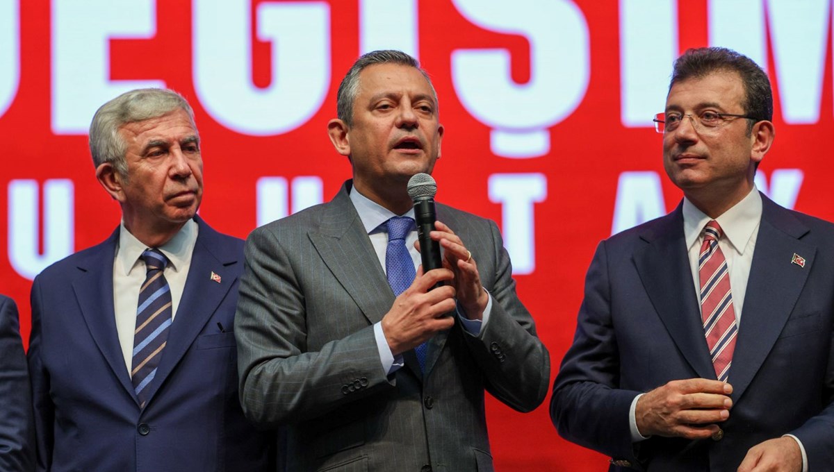 CHP’de kritik toplantı: Özel, İmamoğlu ve Yavaş bir araya geliyor CHP’de kritik toplantı: Özel, İmamoğlu ve Yavaş bir araya geliyor