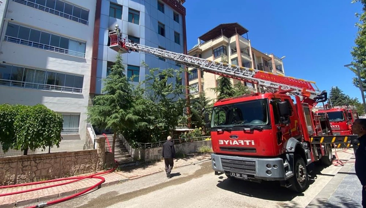 Elazığ'da pansiyonda yangın paniği