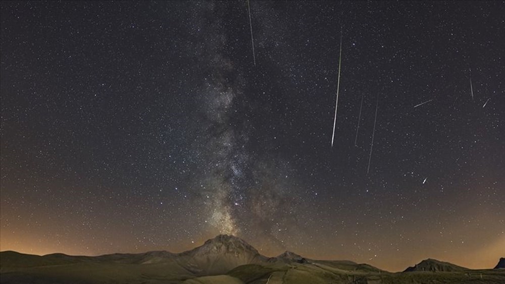 Perseid meteor yağmuru 2025 tarihi: Perseid meteor yağmuru ne zaman, saat kaçta ve Türkiye'den görülecek mi? Meteor yağmuru nereden, nasıl izlenir? - Son Dakika Türkiye Haberleri | NTV Haber