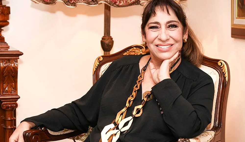 Dilan Çiçek Deniz geçmişe götürdü (Ünlülerin çocukluk ve gençlik halleri) - 221