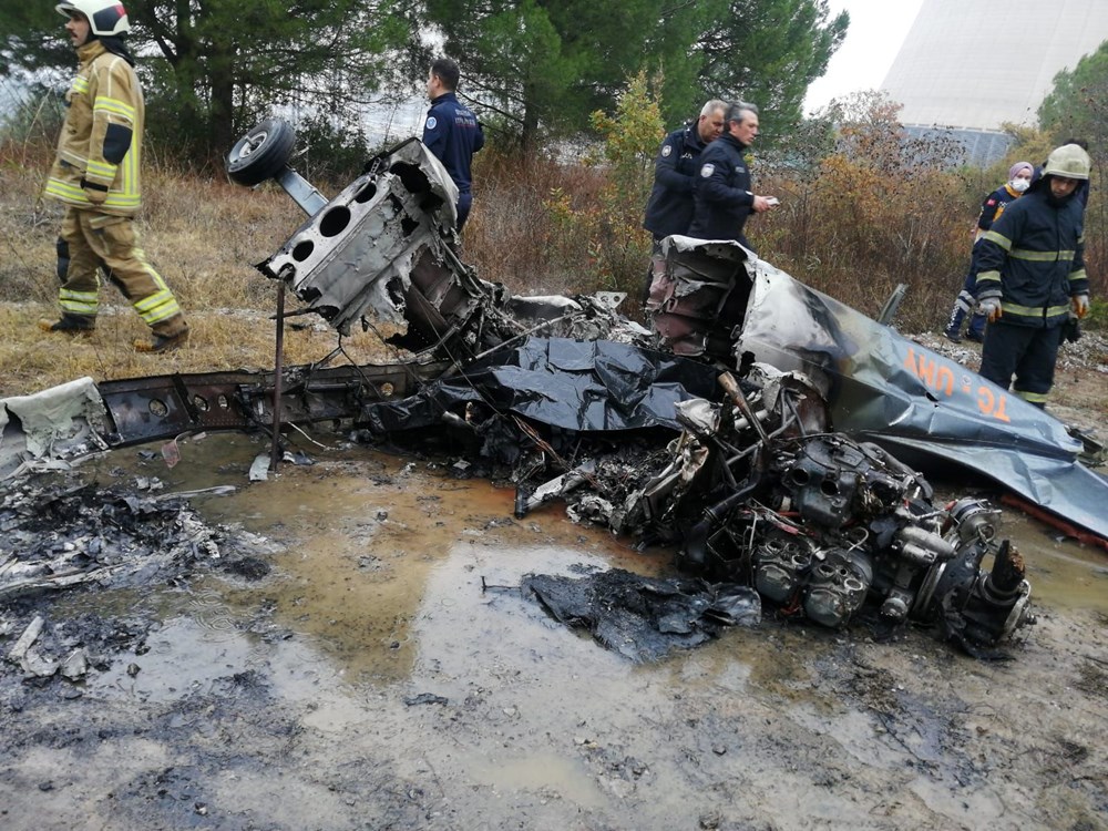 Bursa'da tek motorlu uçak düştü: 2 ölü - 2