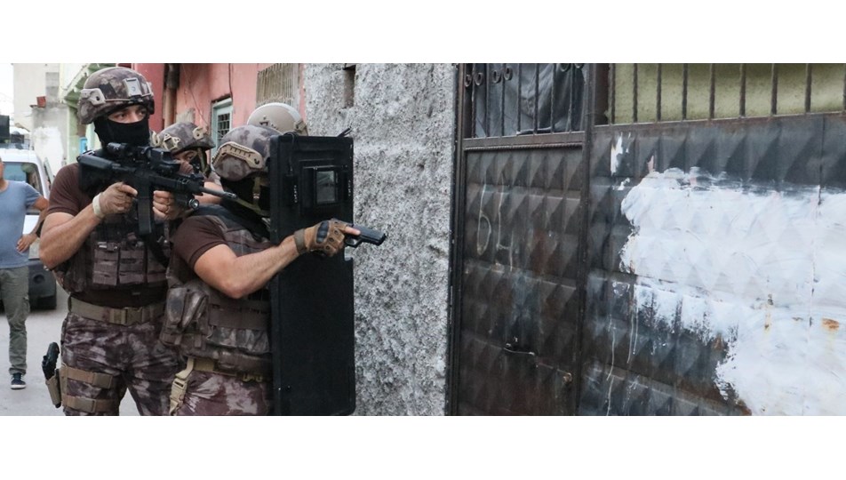 Adana'da DAEŞ operasyonu: 6 gözaltı