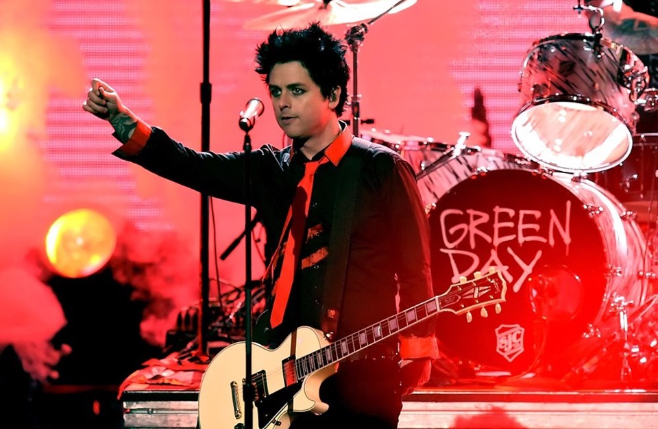 Green Day grubunun solisti Billie Joe Armstrong Amerikan vatandaşlığını bırakacağını açıkladı - 1