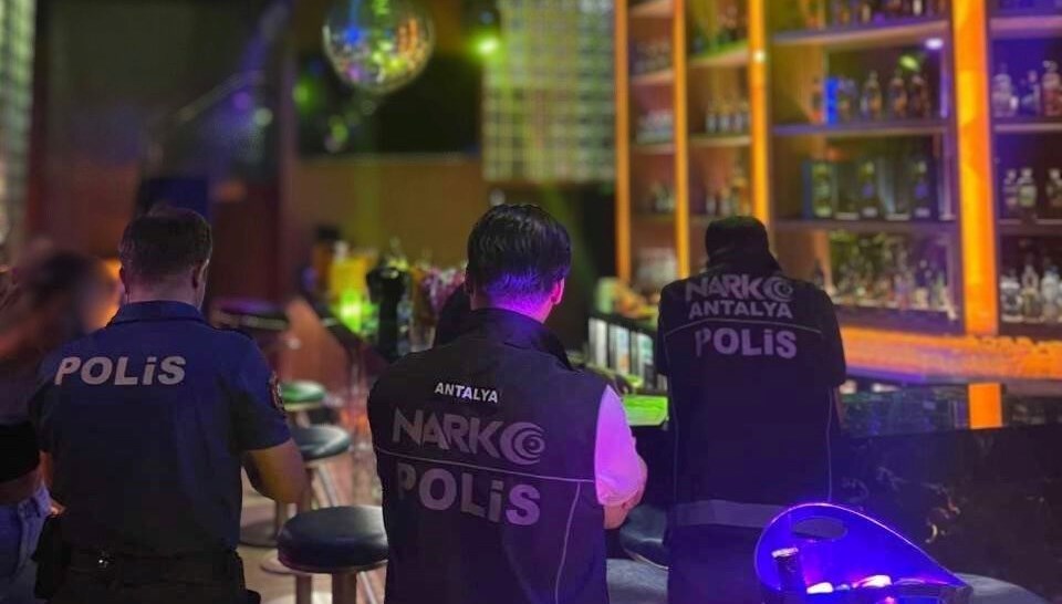 Antalya’da asayiş uygulamaları: Binlerce kişi sorgulandı