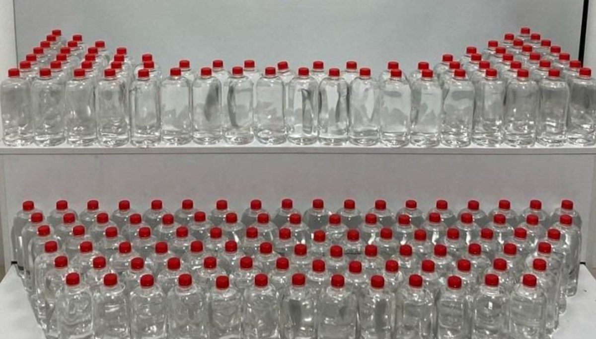 Kırklareli'nde bir depoda 3 bin 360 litre etil alkol ele geçirildi Kırklareli'nde bir depoda 3 bin 360 litre etil alkol ele geçirildi