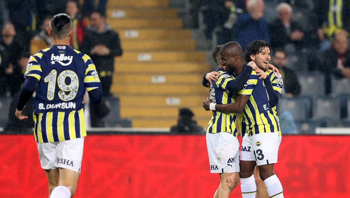 SON DAKİKA: Fenerbahçe kupada yarı finalde