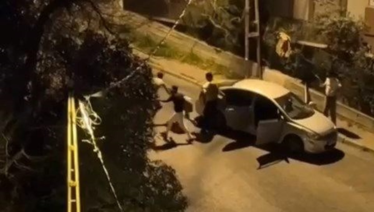 İki grup arasındaki kavgaya biber gazlı müdahale İki grup arasındaki kavgaya biber gazlı müdahale