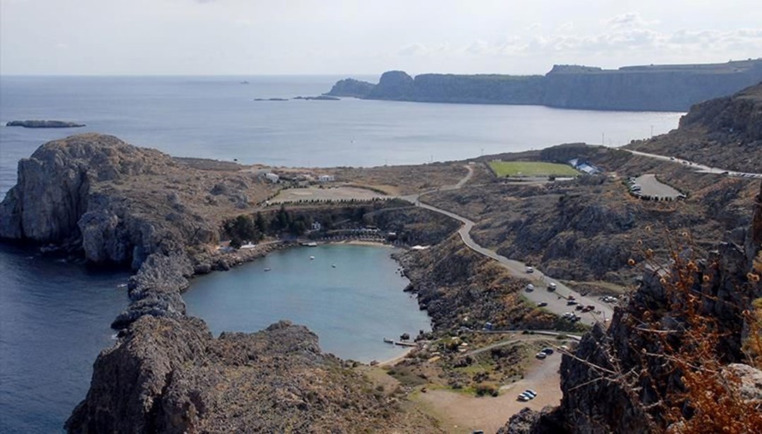 Rodos Adası açıklarında yüzen kişi mayın buldu