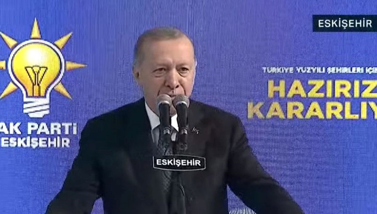 Cumhurbaşkanı Erdoğan, Eskişehir'de konuşuyor: â€œKadrolarımızı ve vizyonumuzu sürekli yeniliyoruzâ€