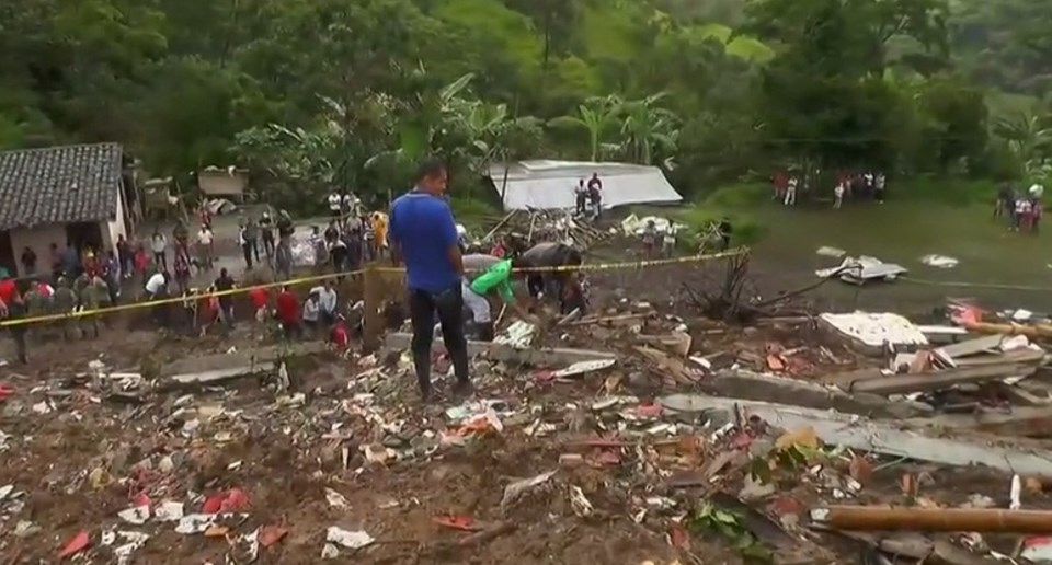 Kolombiya'da toprak kayması: 17 ölü - 1