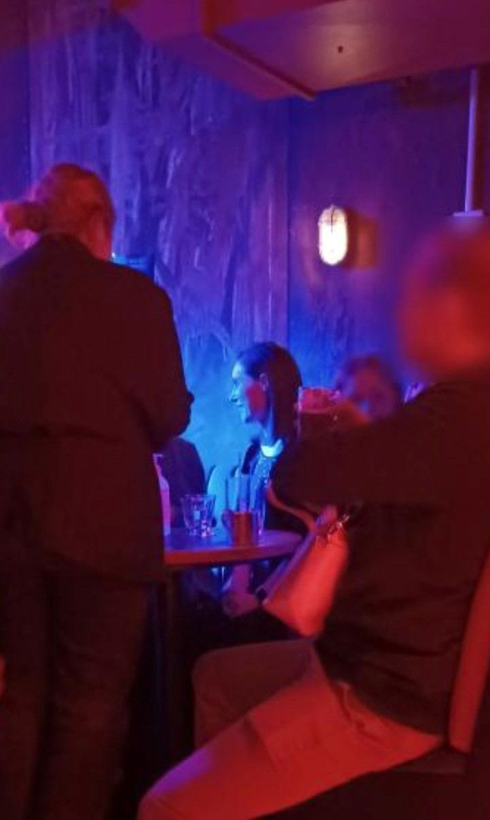 Finlandiya Başbakanı Sanna Marin'e gece kulübü tepkisi - 3