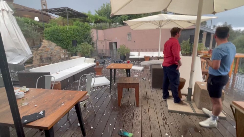 İspanya’da tenis topu büyüklüğünde dolu yağdı: 1 bebek öldü, 29 yaralı - 6