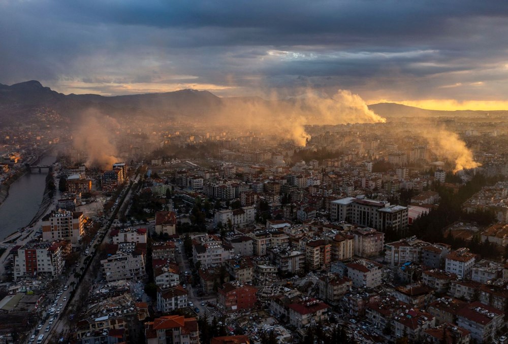 Deprem bölgesinden çarpıcı fotoğraflar - 4