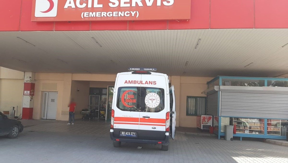 Tarihi geçmiş gofret 15 öğrenciyi hastanelik etti Tarihi geçmiş gofret 15 öğrenciyi hastanelik etti