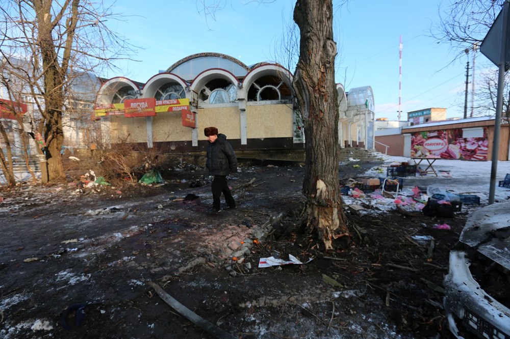 Donetsk'te pazarda patlama: 27 kişi öldü - 7