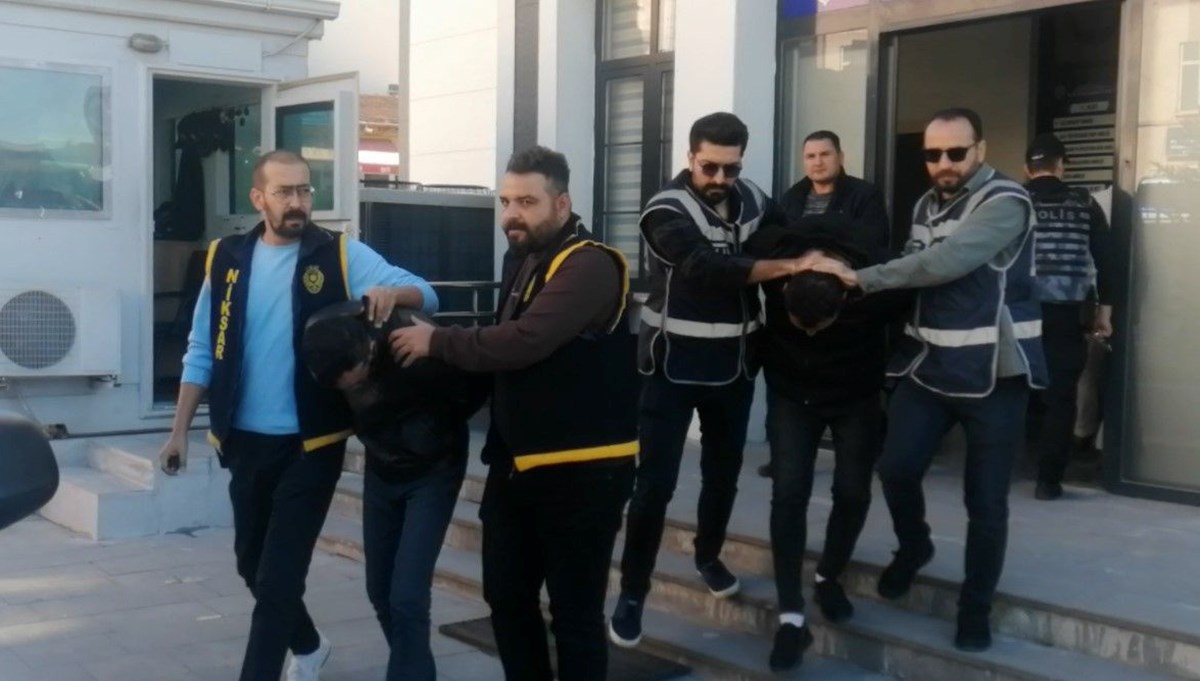 Sahte polisler Antalya’da yakalandı