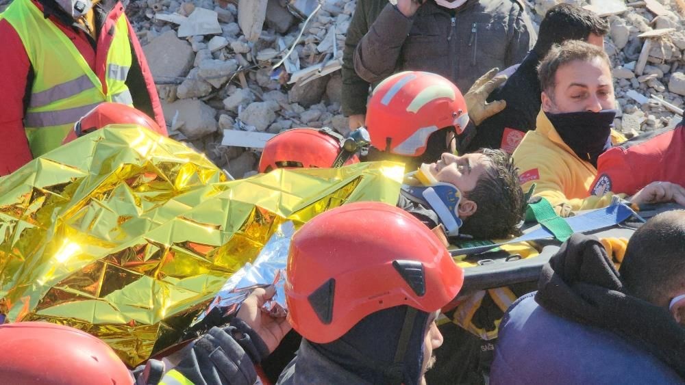 Deprem bölgesinden mucize kurtuluşlar - 61