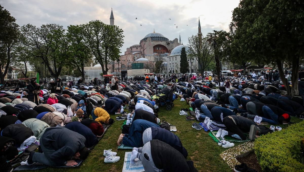 Uzun, kısa, anlamlı cuma mesajları: Sosyal medyada paylaşabileceğiniz cuma mesajlarını derledik