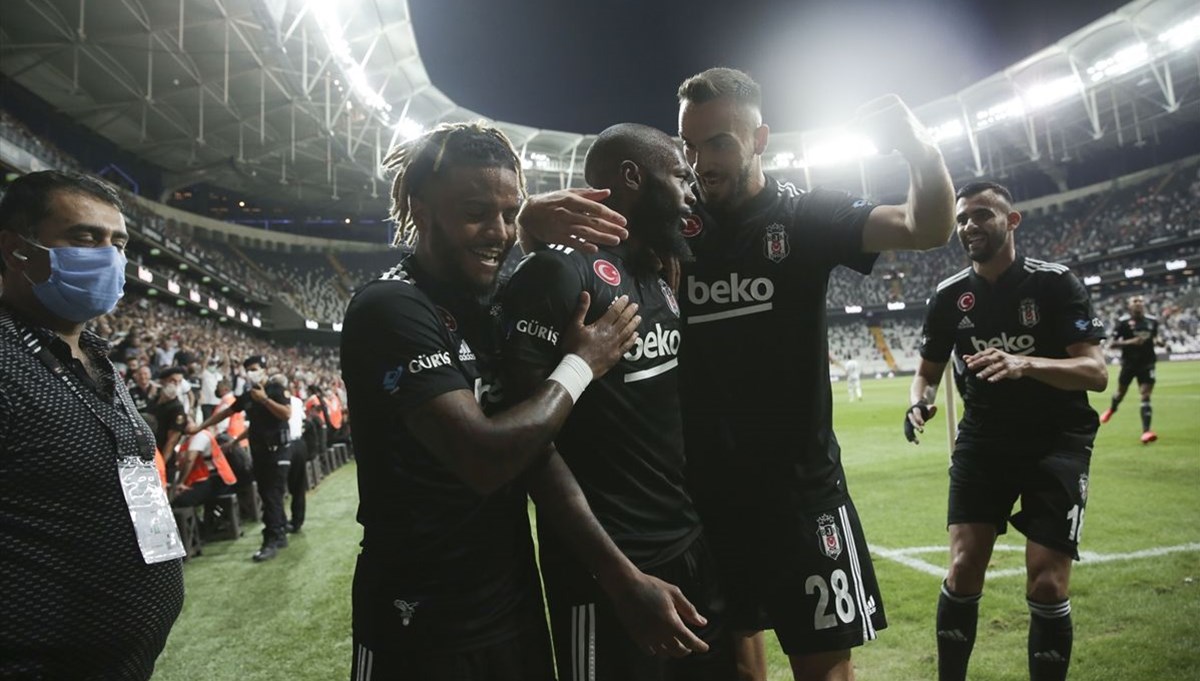 Son şampiyon Beşiktaş sezona galibiyetle başladı