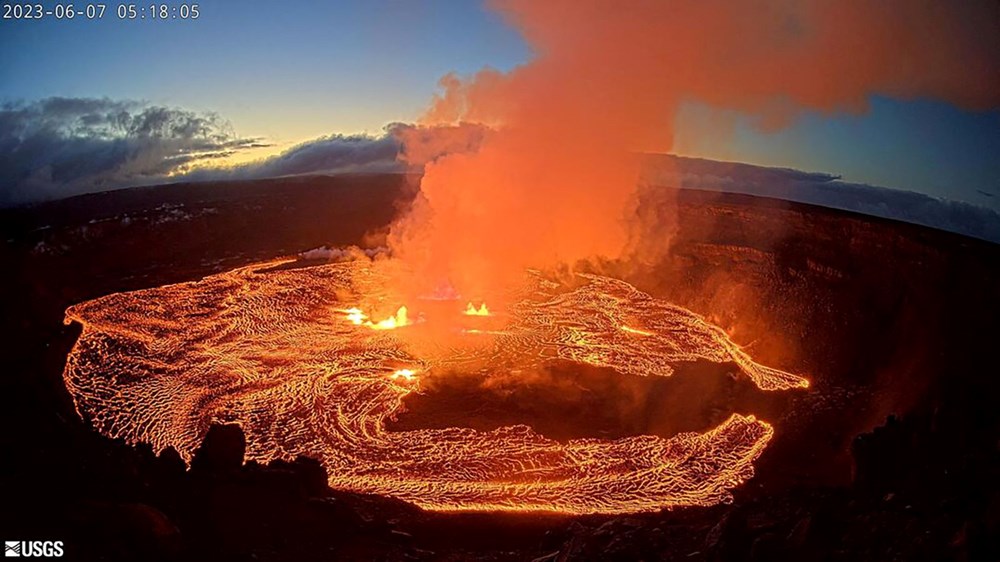 Hawaii'deki Kilauea Yanardağı yeniden faaliyete geçti - 1