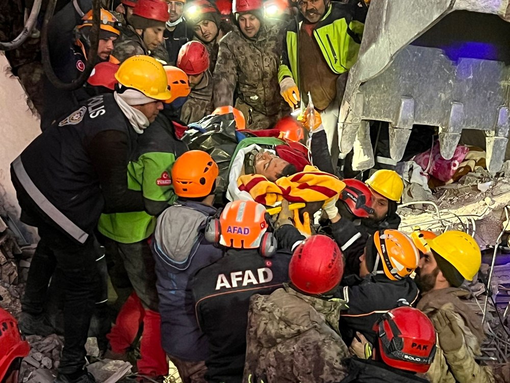 Deprem bölgesinden mucize kurtuluşlar - 103