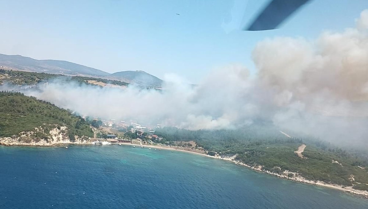 İzmir'in iki ilçesinde orman yangını İzmir'in iki ilçesinde orman yangını