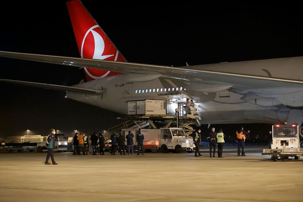 Çin'den sipariş edilen Covid-19 aşıları Türkiye'ye geldi - 26