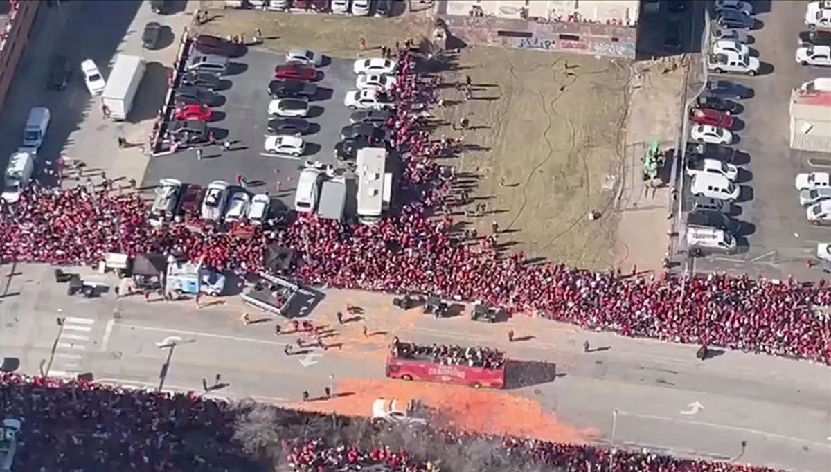 ABD'de Super Bowl'da silahlı saldırı ABD'de Super Bowl'da silahlı saldırı
