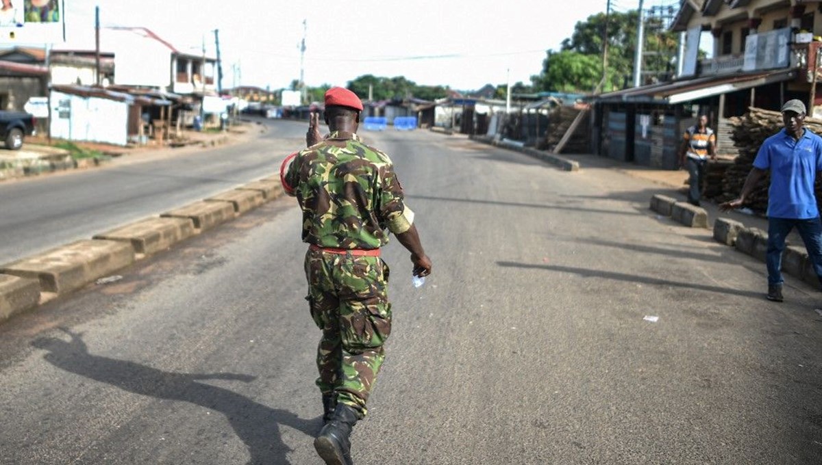 Sierra Leone'de darbe girişimi: 27 askere Sierra Leone'de darbe girişimi: 27 askere