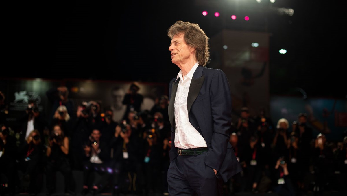 Mick Jagger karantina kararına uymadı