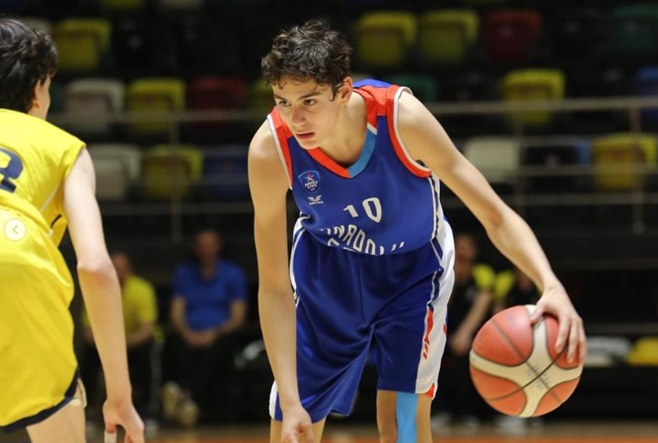 Demet Şener oğlunun basketboldaki başarısını kutladı: Seninle gurur duyuyorum! - 1
