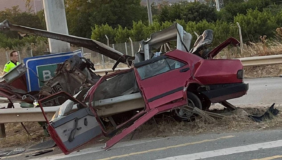 Hurdaya dönen araçta can verdi