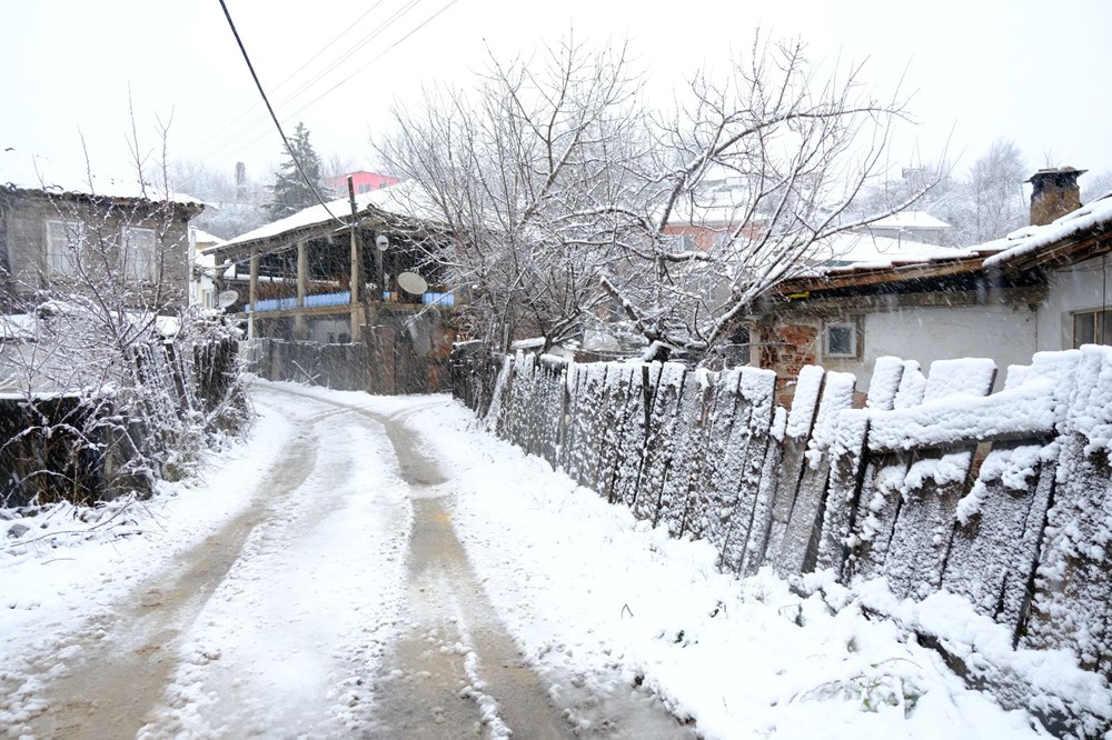 Trakya'da kar yağışı: Ulaşım güçlükle sağlanıyor - 7