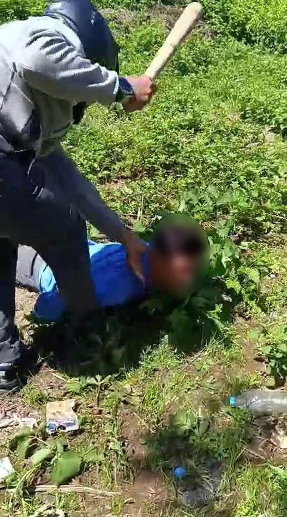 Otoyol kenarında öldüresiye dayak: "Kurban olayım yapma!" - 1