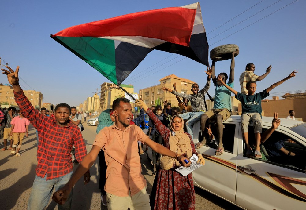 Sudan'da ordu ile Hızlı Destek Kuvvetleri arasında silahlı çatışma: 56 kişi öldü, 595 kişi yaralandı - 5