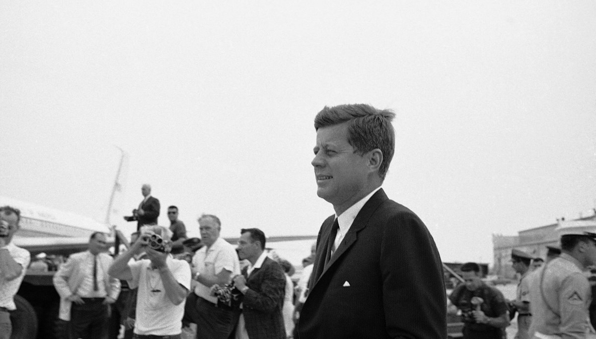 John F. Kennedy suikastı belgelerinde UFO ayrıntısı: CIA ajanı tarafından açıklandı John F. Kennedy suikastı belgelerinde UFO ayrıntısı: CIA ajanı tarafından açıklandı