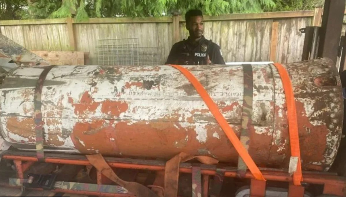 ABD'de polis bir evin garajında eski nükleer füze buldu ABD'de polis bir evin garajında eski nükleer füze buldu