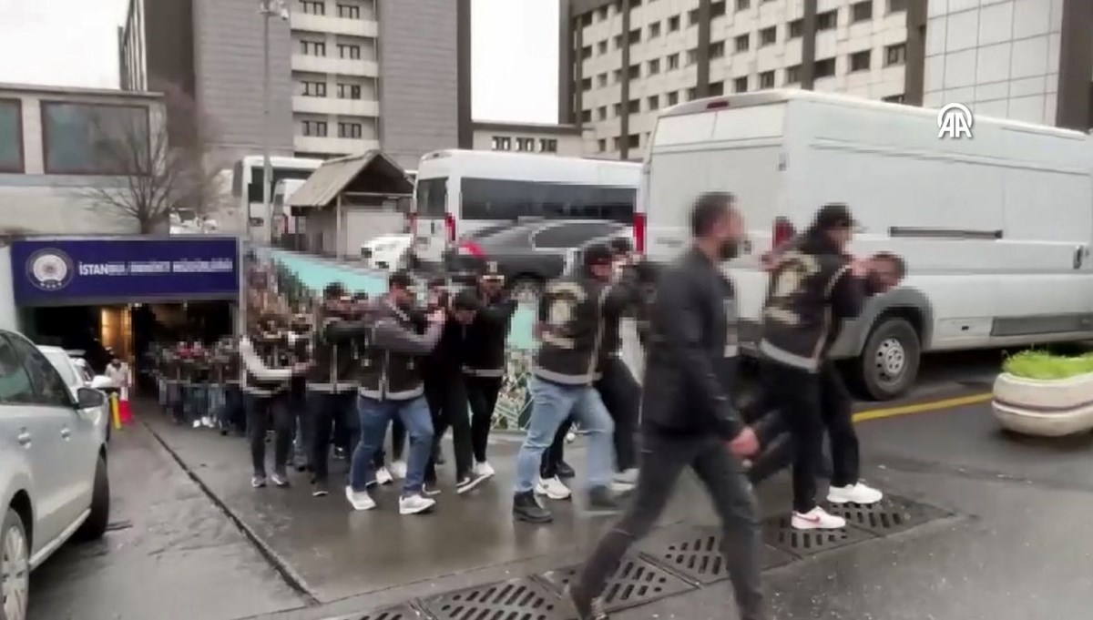 İstanbul’da suç örgütü operasyonunda 65 zanlı adliyede (Büşra’nın ölümü dahil 25 eyleme karıştılar) İstanbul’da suç örgütü operasyonunda 65 zanlı adliyede (Büşra’nın ölümü dahil 25 eyleme karıştılar)