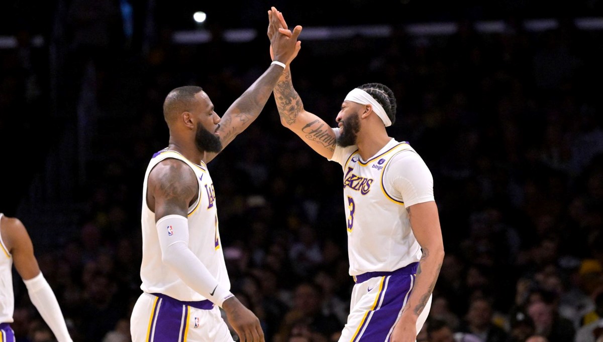 NBA'de Lakers, 150 sayıyla Pacers'ı devirdi