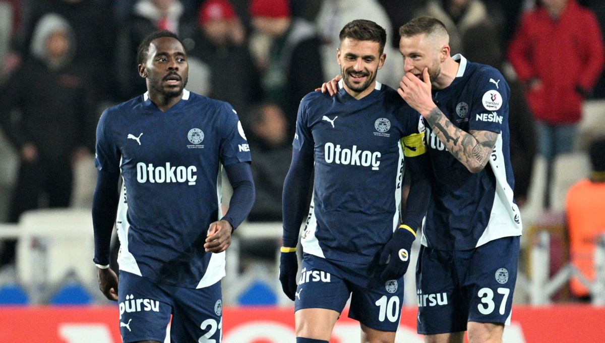 Fenerbahçe, Dusan Tadic'in ayrılığını duyurdu Fenerbahçe, Dusan Tadic'in ayrılığını duyurdu