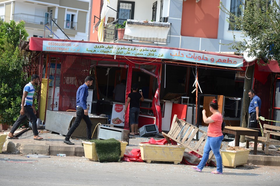 Antalya'da restoranda patlama: 5 yaralı - 1