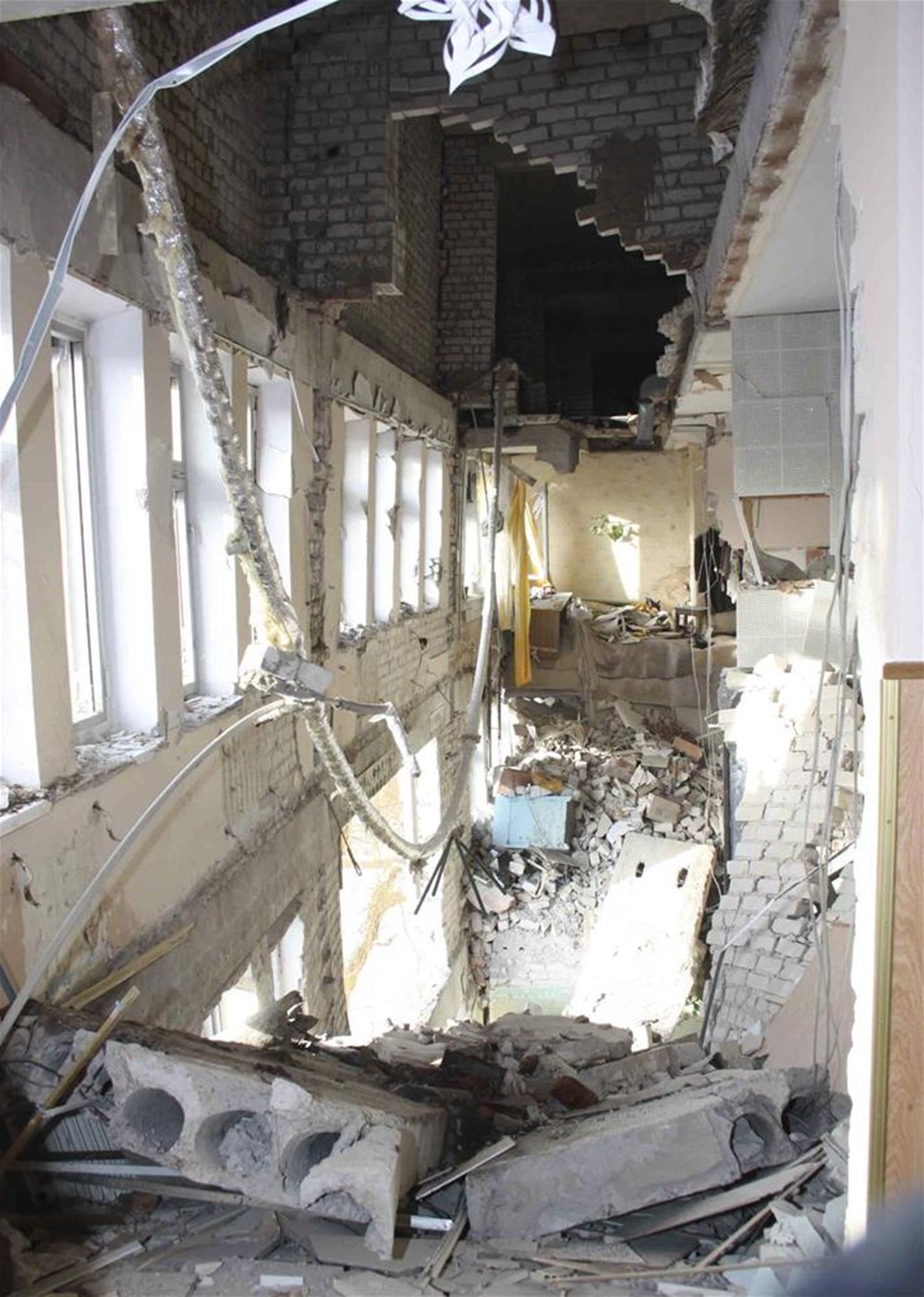 Луганск больница взрыв баллона